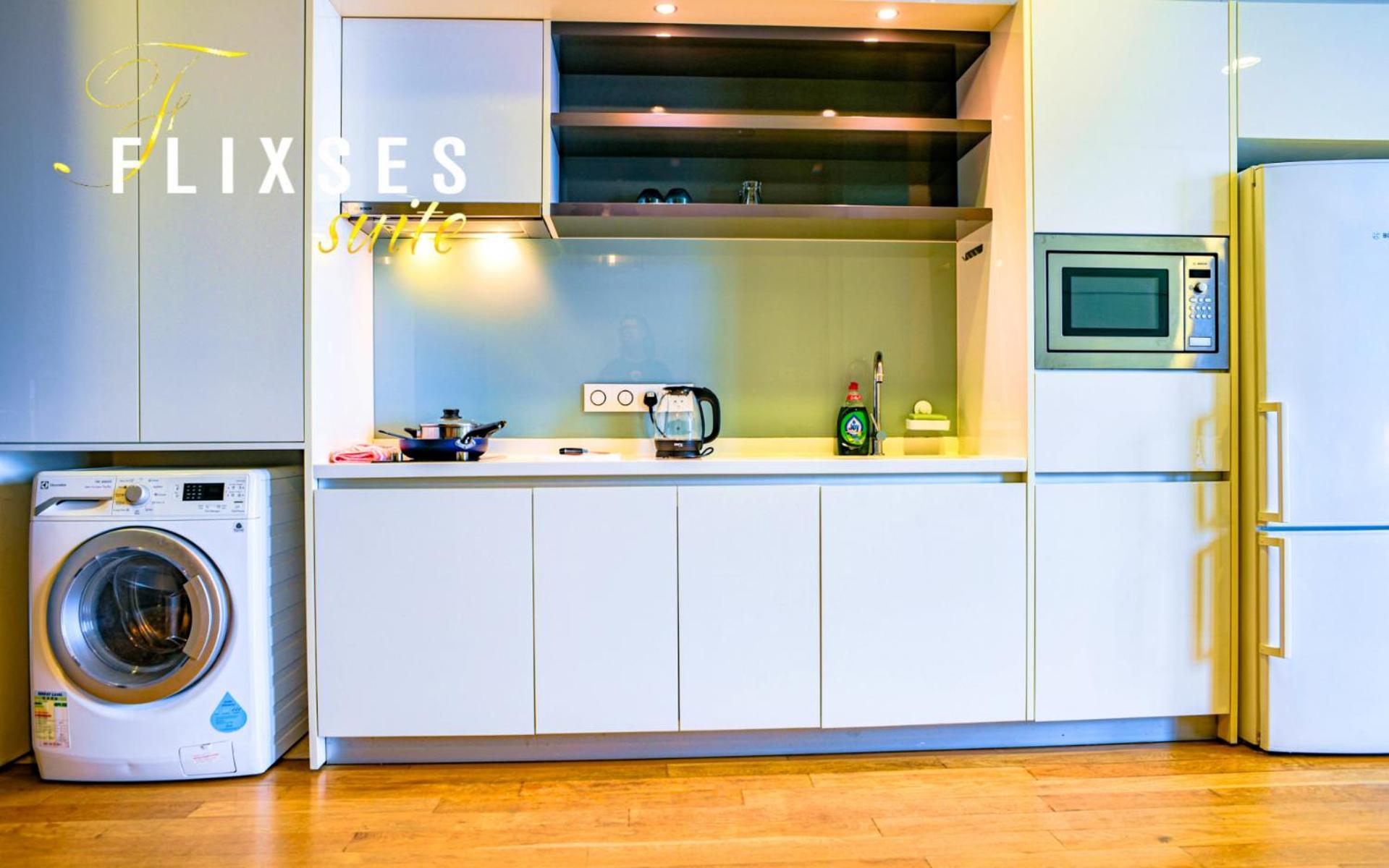 Flixses Suites At Platinum Klcc 吉隆坡 外观 照片